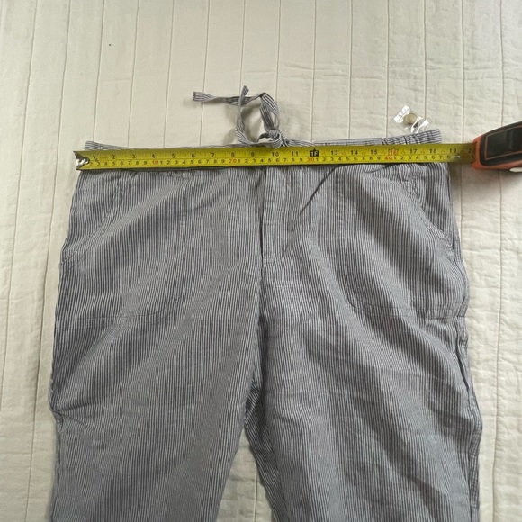 Liz Claiborne Linen Cotton Classic Striped Gray Capri Pants Large - Picture 7 of 13